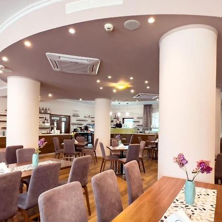 Wellness Hotel Thermal Sturovo Exterior photo