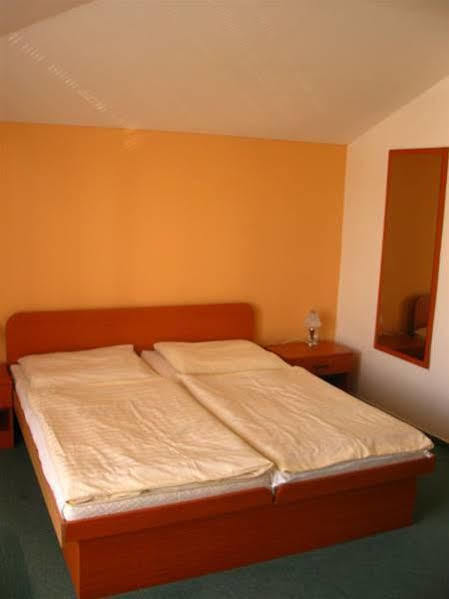 Wellness Hotel Thermal Sturovo Exterior photo