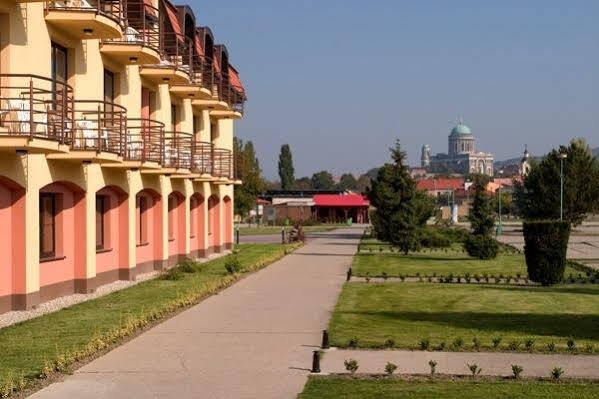 Wellness Hotel Thermal Sturovo Exterior photo